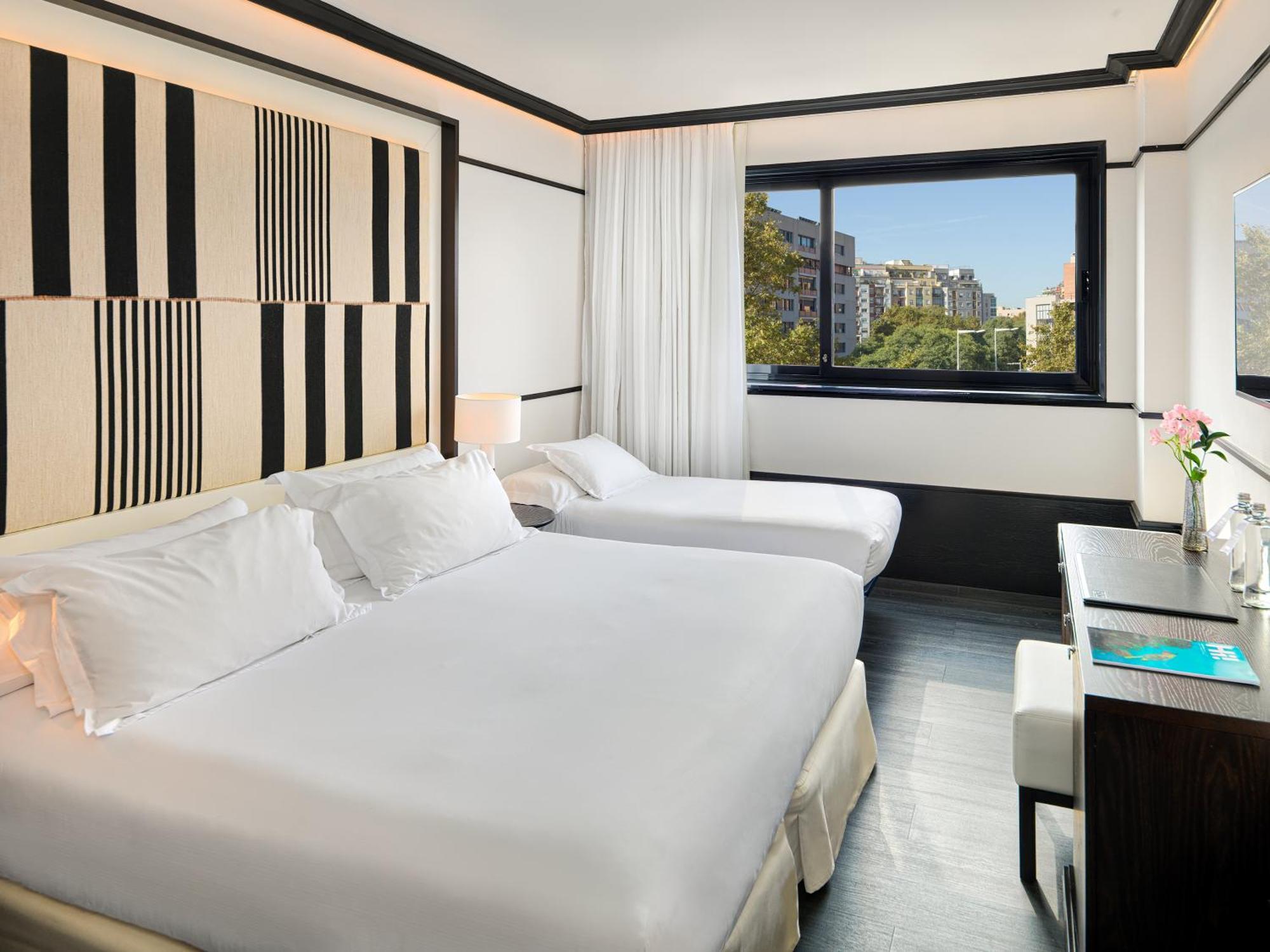 Double Room with Extra Bed,1432042261:JPEG