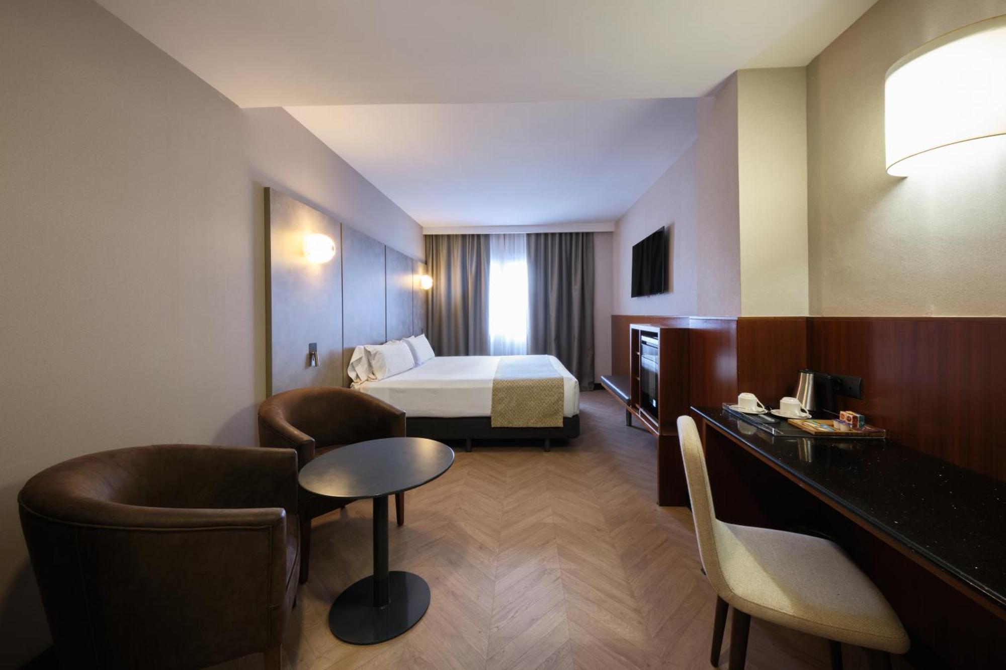 Premium Double or Twin Room,1654247689:JPEG
