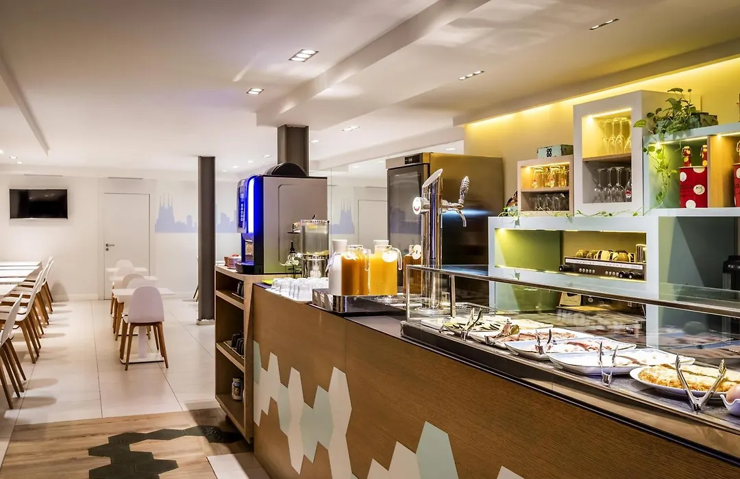 Ibis Styles Barcelona Centre-1
